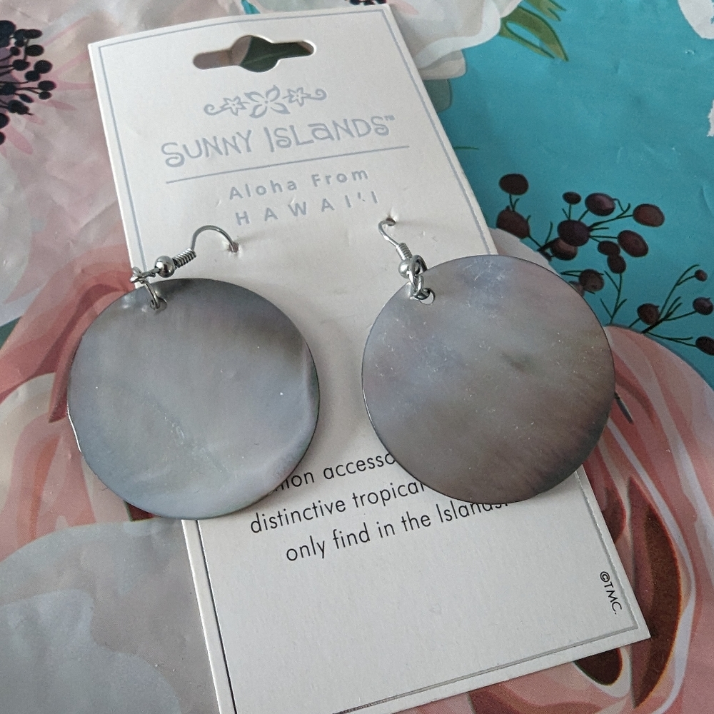 Sunny Islands Shell Earrings